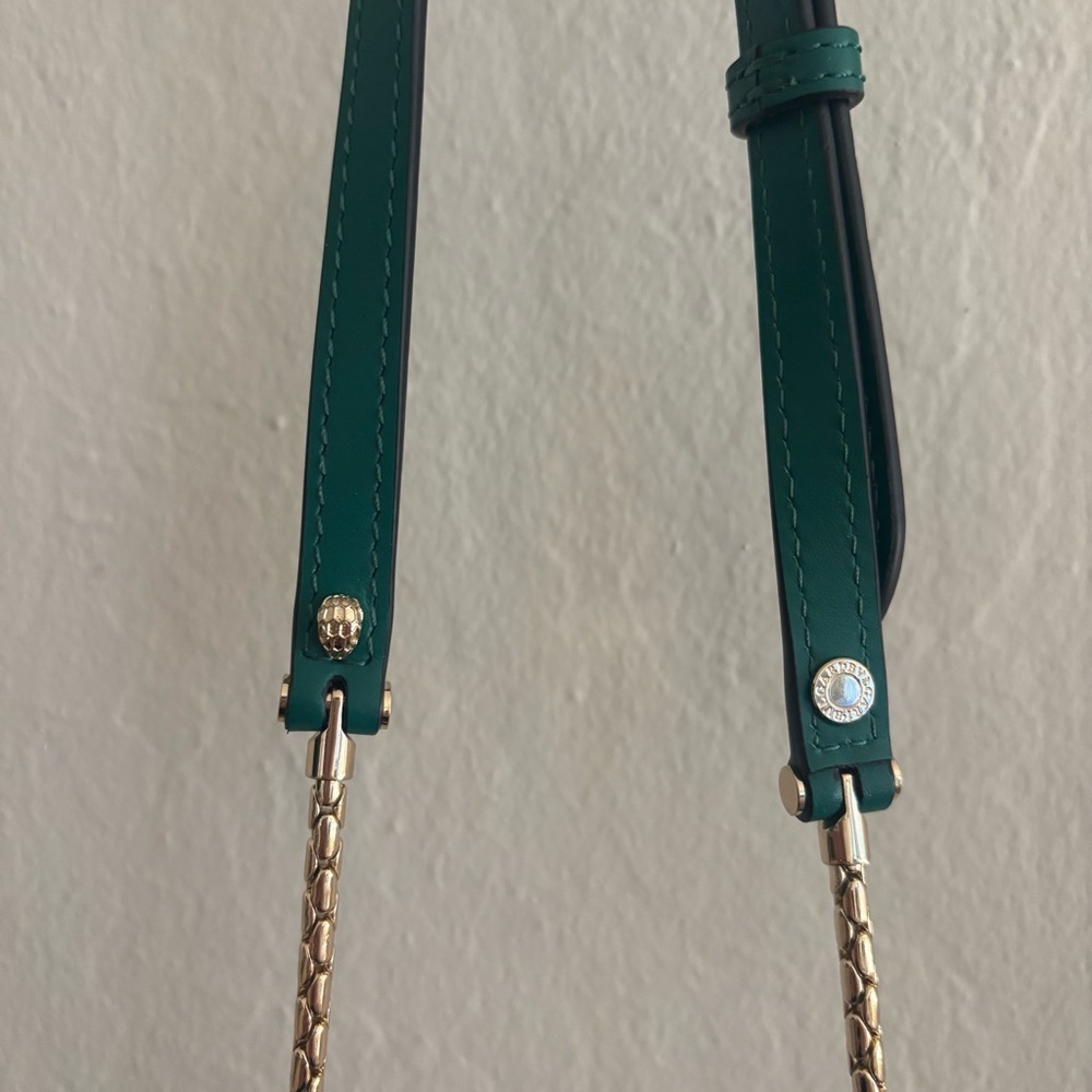 Bulgari serpenti forever handbag in green - Picture 15 of 16